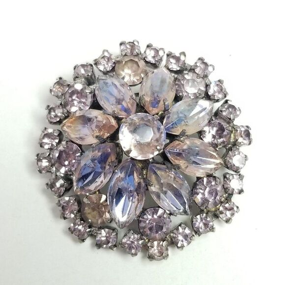 Vintage Light Purple Rhinestone Cluster Flower Floral Shape Brooch Pastel Estate - Picture 2 of 6